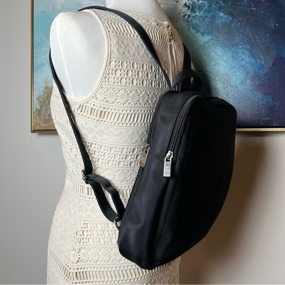 Vintage Y2K GAP Nylon Backpack - Picture 2 of 12